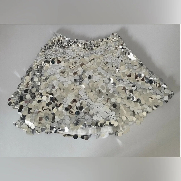 FREE PEOPLE -Can't Get Enough Mini Sequin Skirt - Silver size 0 - Picture 8 of 14